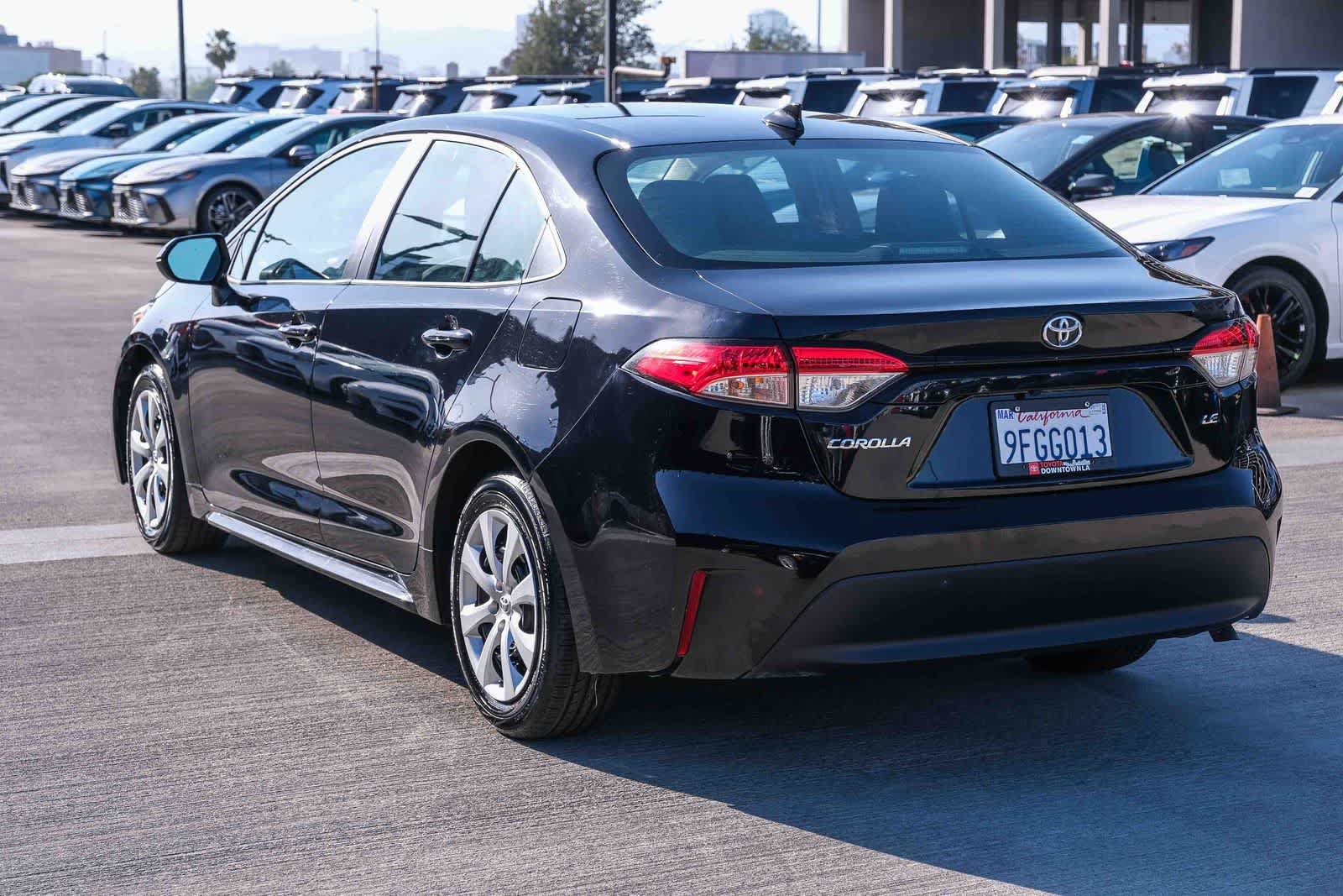 Used 2023 Toyota Corolla LE FWD image 6