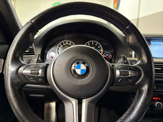 Used 2015 BMW M5 image 30