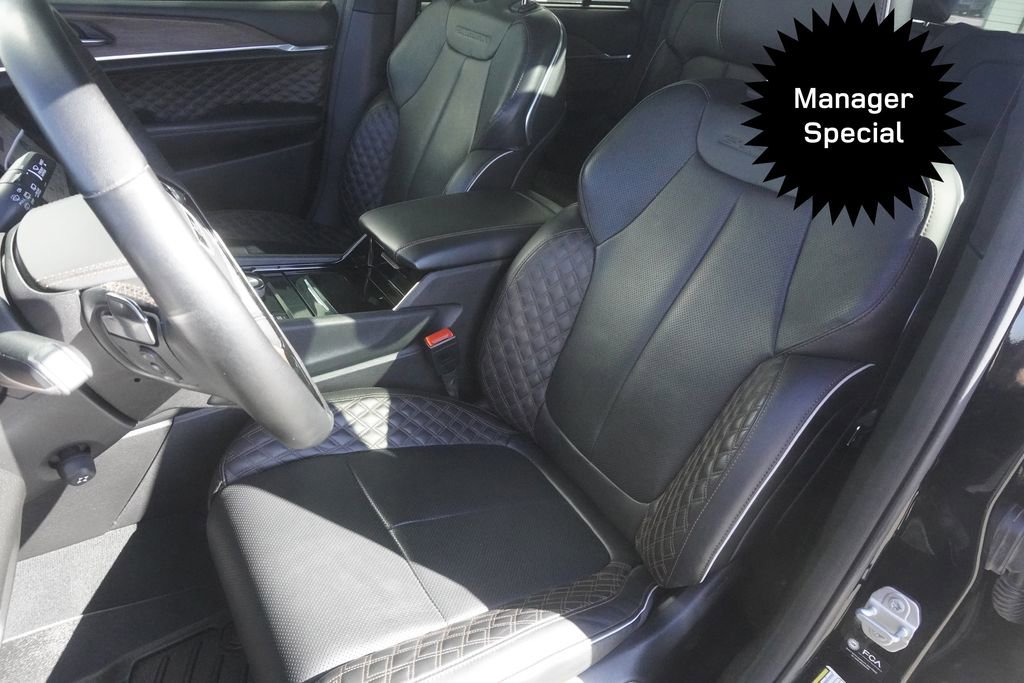 Used 2022 Jeep Grand Cherokee Summit w/ Adv Protech Group IV AWD/4WD image 20