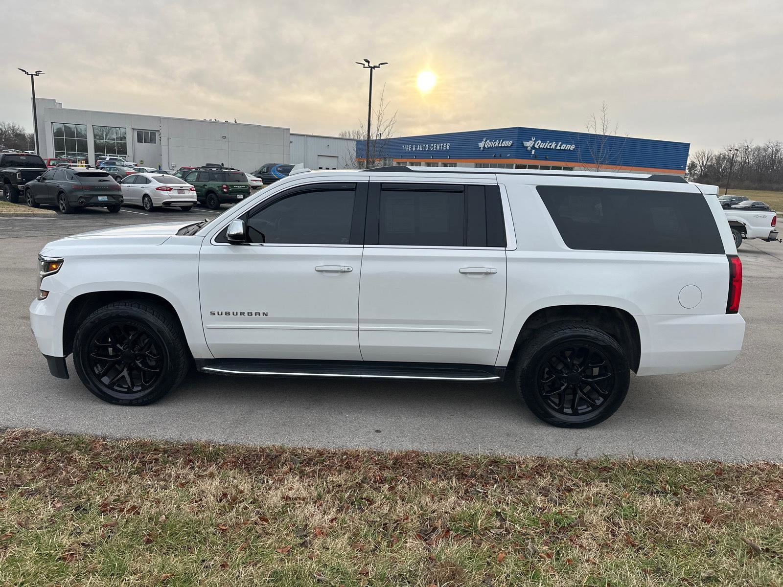 Used 2019 Chevrolet Suburban Premier image 9