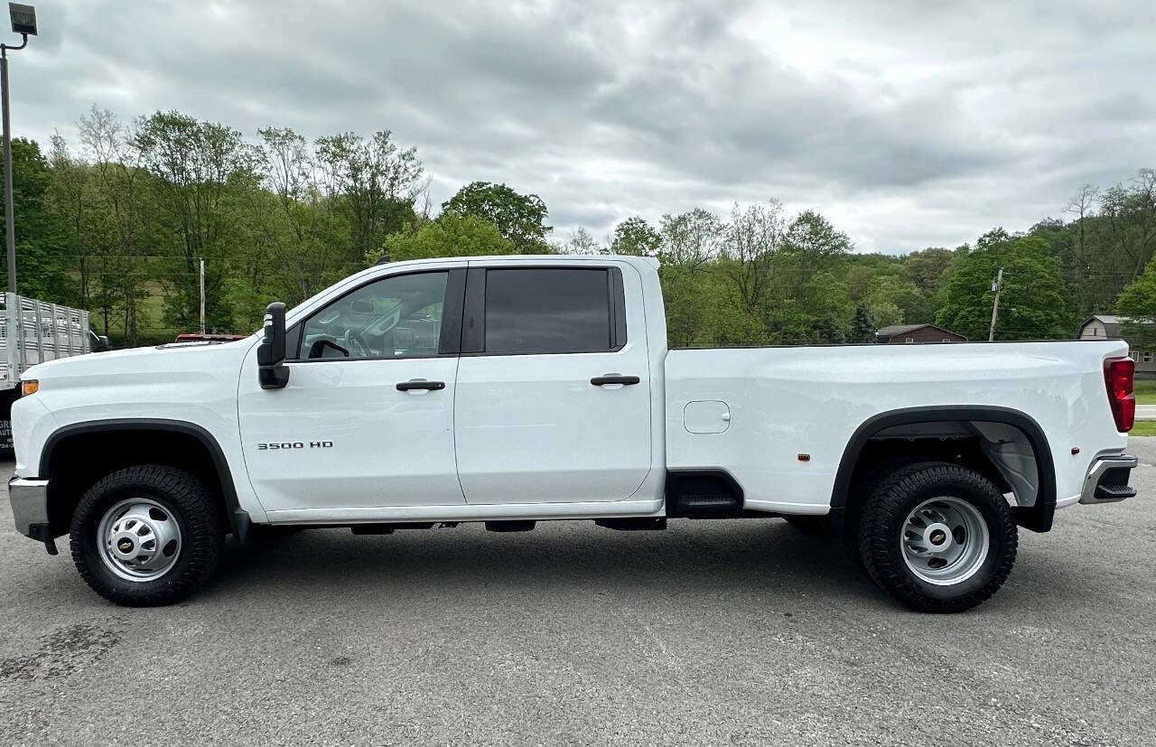 Used 2021 Chevrolet Silverado 3500 W/T w/ Gooseneck/5TH Wheel Package AWD/4WD image 2