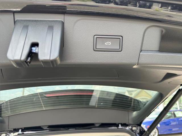 New 2024 Volkswagen Atlas Peak Edition SEL AWD/4WD image 5
