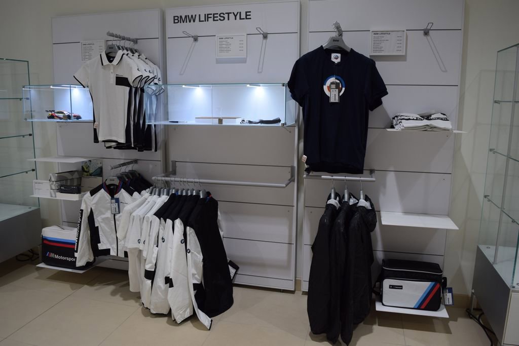 Certified 2025 BMW M235i xDrive w/ Premium Package AWD/4WD image 55