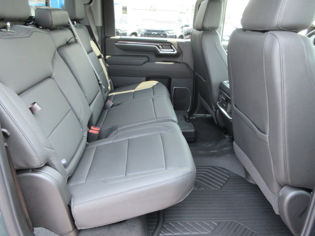New 2026 Chevrolet Silverado 3500 LTZ w/ LTZ Plus Package AWD/4WD image 23