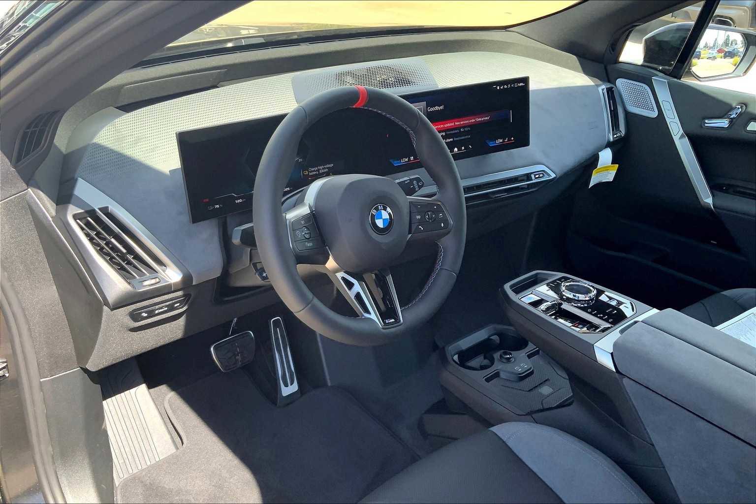 New 2026 BMW iX M70 image 8