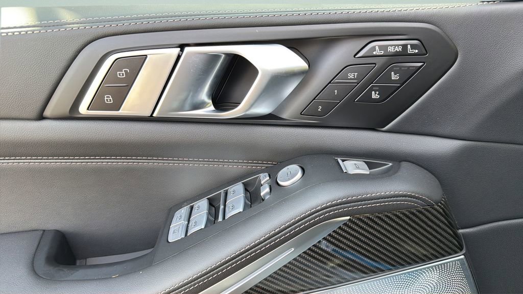 New 2026 BMW ALPINA XB7 image 8