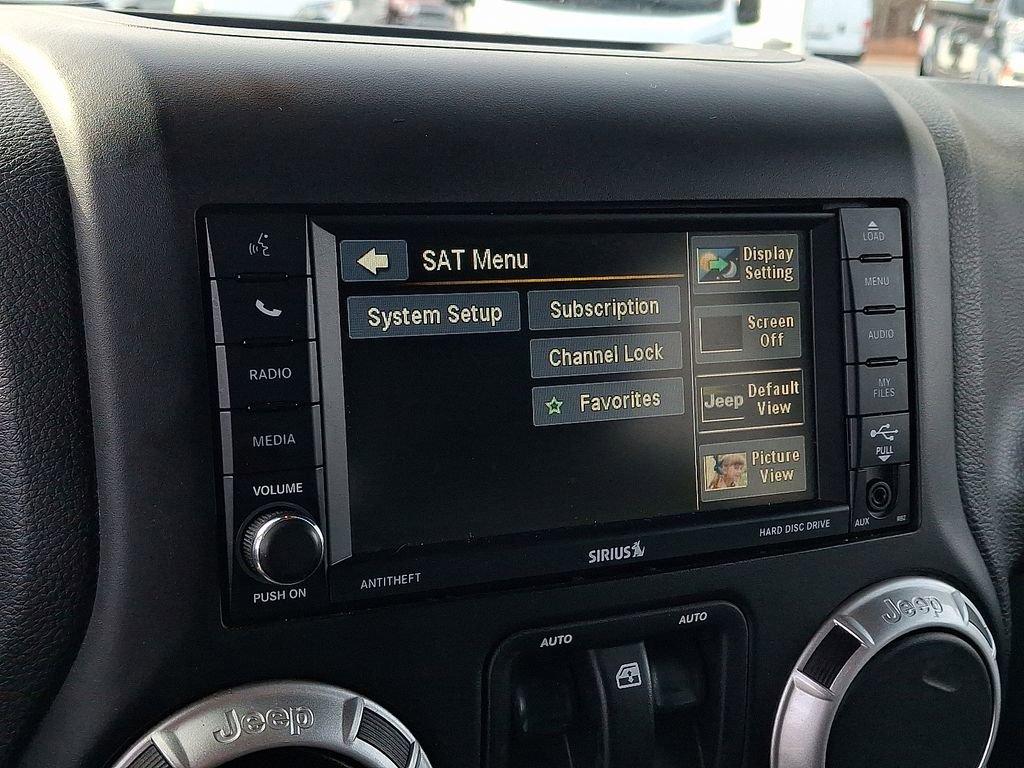 Used 2015 Jeep Wrangler Freedom Edition image 23