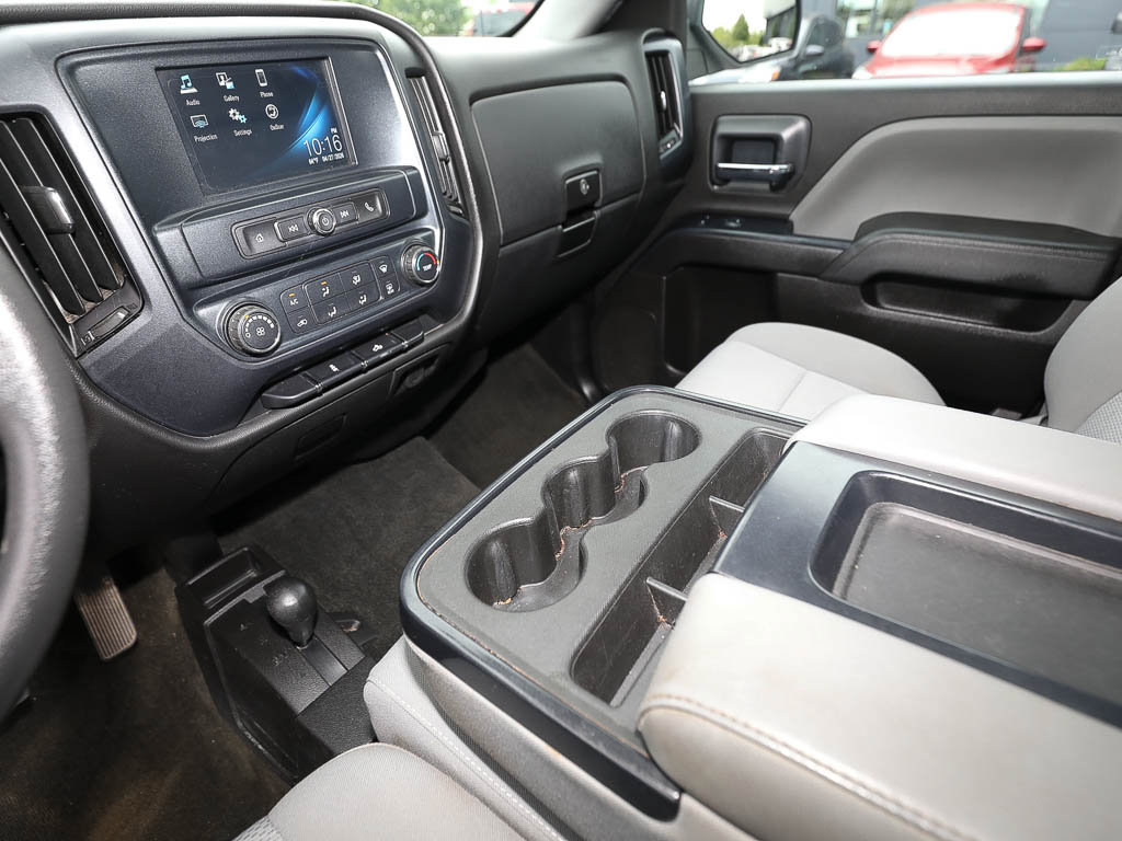 Used 2018 Chevrolet Silverado 1500 Custom w/ Custom Value Package AWD/4WD image 19