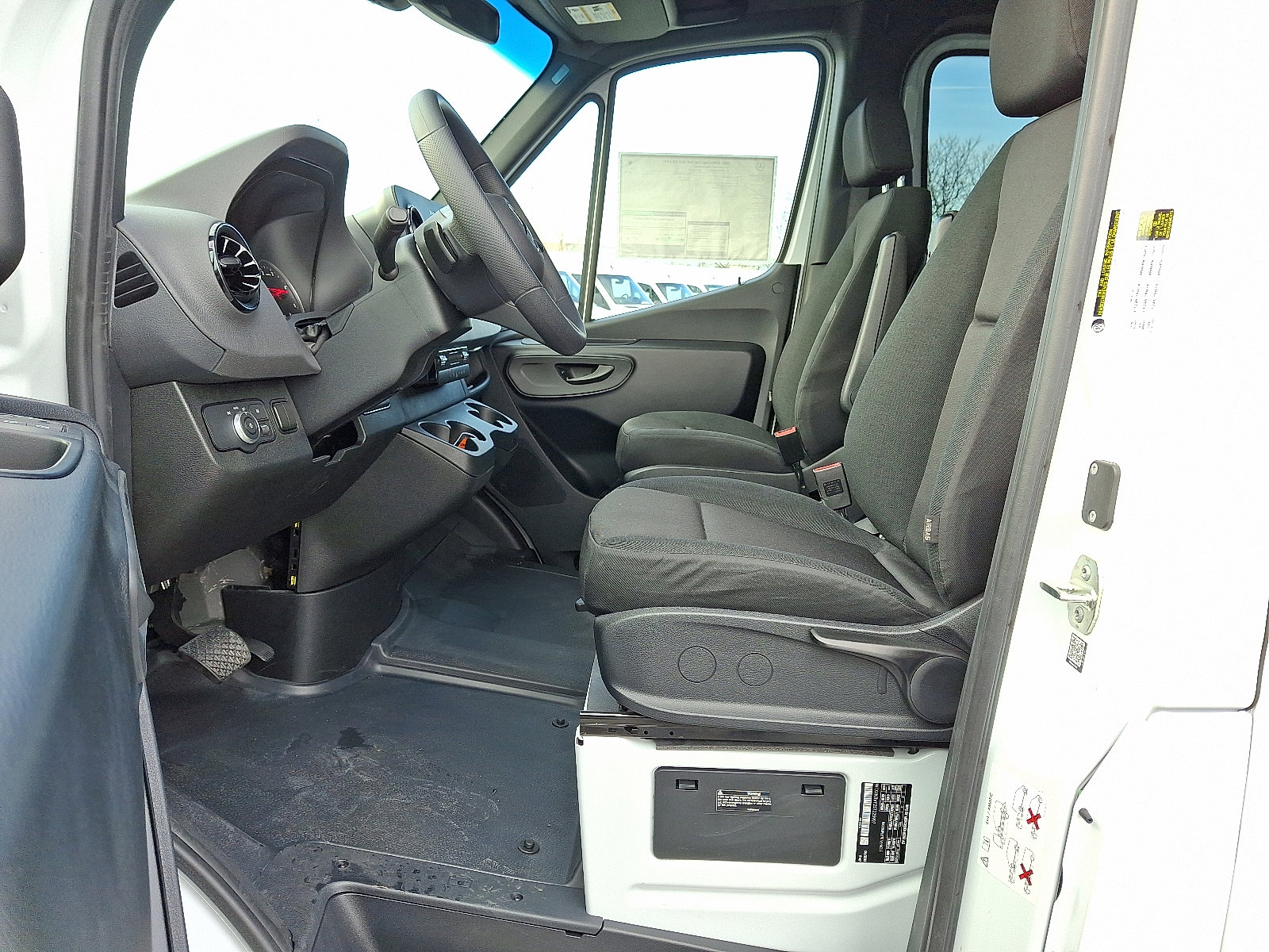 New 2025 Mercedes-Benz Sprinter 2500 image 12