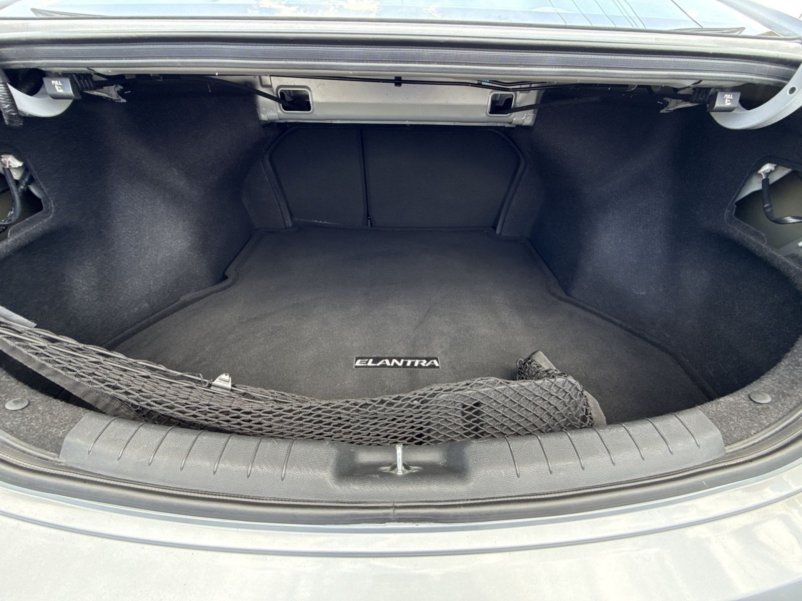 Used 2020 Hyundai Elantra Value Edition FWD image 27