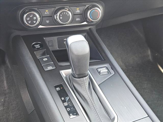 Certified 2025 Nissan Kicks SV FWD image 16