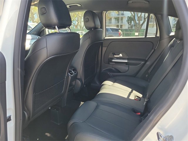 Used 2023 Mercedes-Benz GLA 250 4MATIC image 8