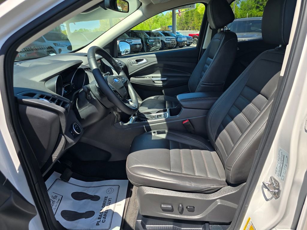 Used 2017 Ford Escape Titanium FWD image 9