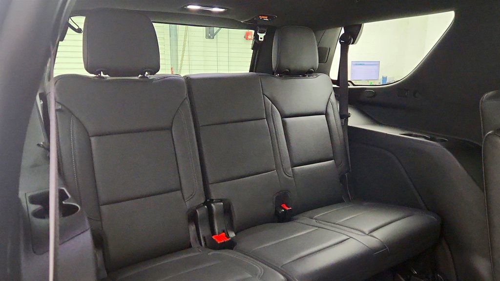 Used 2023 Chevrolet Tahoe Z71 w/ Luxury Package image 25