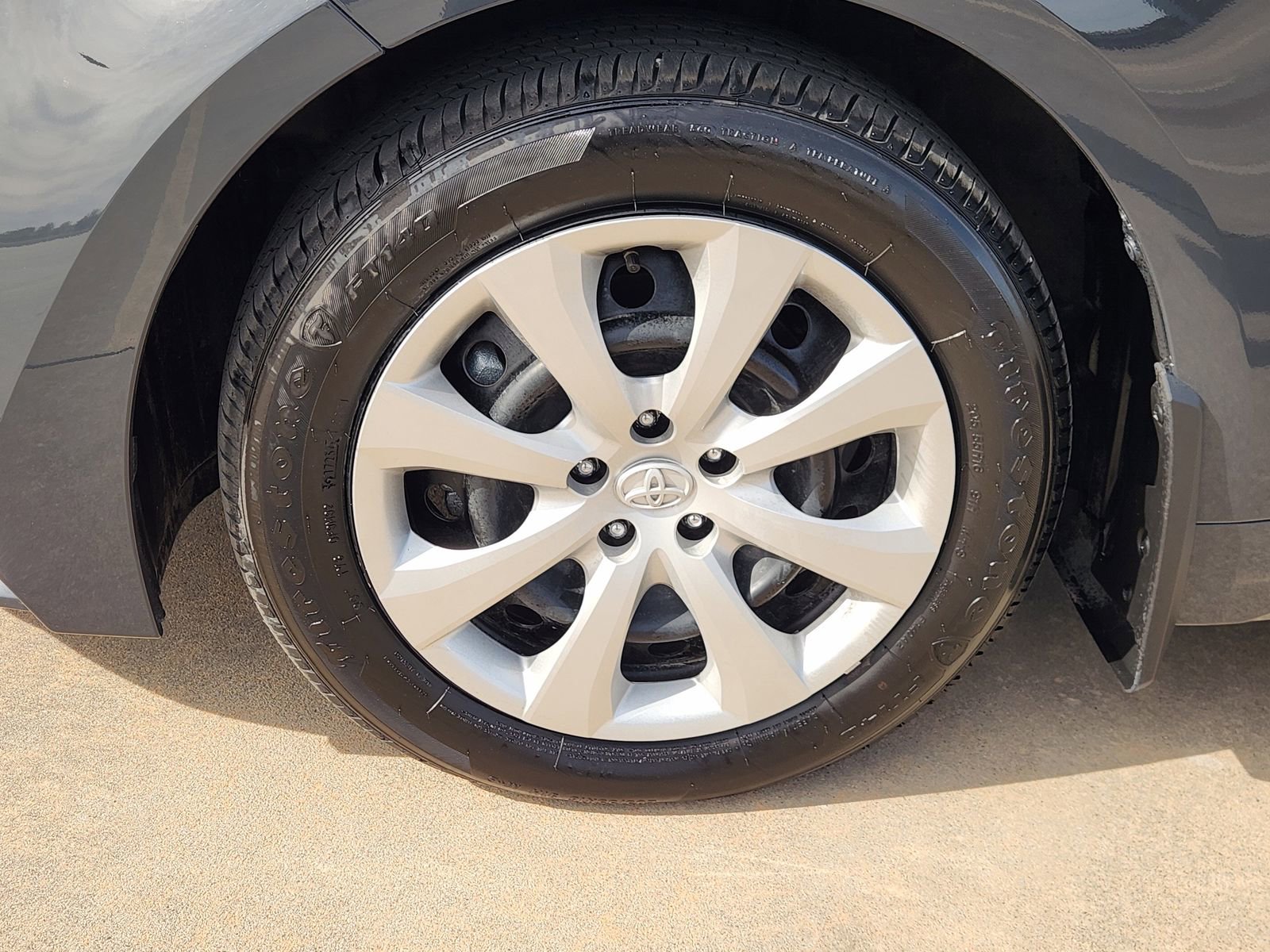 Used 2026 Toyota Corolla LE image 14