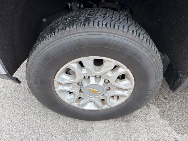 Used 2025 Chevrolet Silverado 2500 LTZ w/ LTZ Convenience Package image 10
