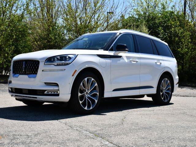 Used 2020 Lincoln Aviator Grand Touring w/ Equipment Group 302A image 3