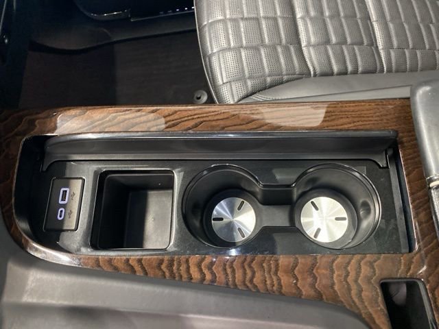 Used 2023 Cadillac Escalade ESV Premium Luxury Platinum AWD/4WD image 30