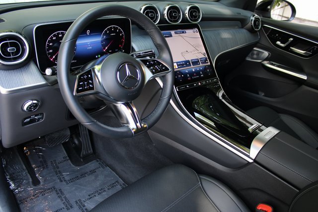 Used 2024 Mercedes-Benz GLC 300 image 9