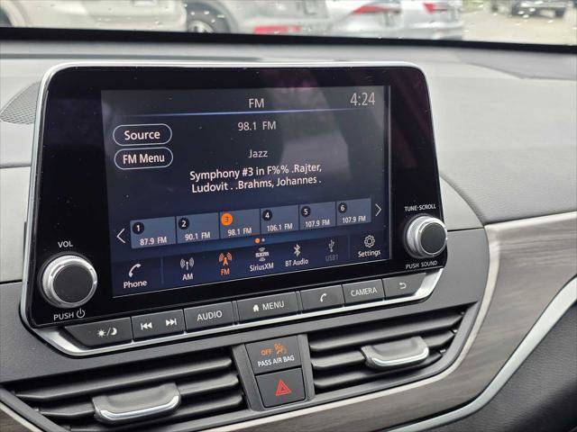 Used 2025 Nissan Altima 2.5 SV FWD image 27