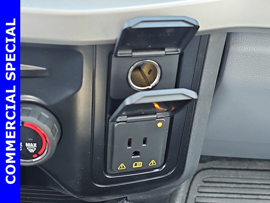 New 2025 Ford F550 4x4 Regular Cab Super Duty image 23