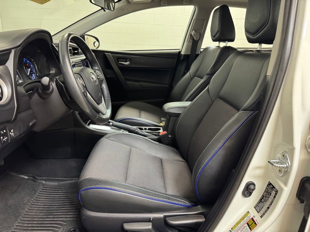 Used 2019 Toyota Corolla SE w/ SE Premium Package FWD image 10