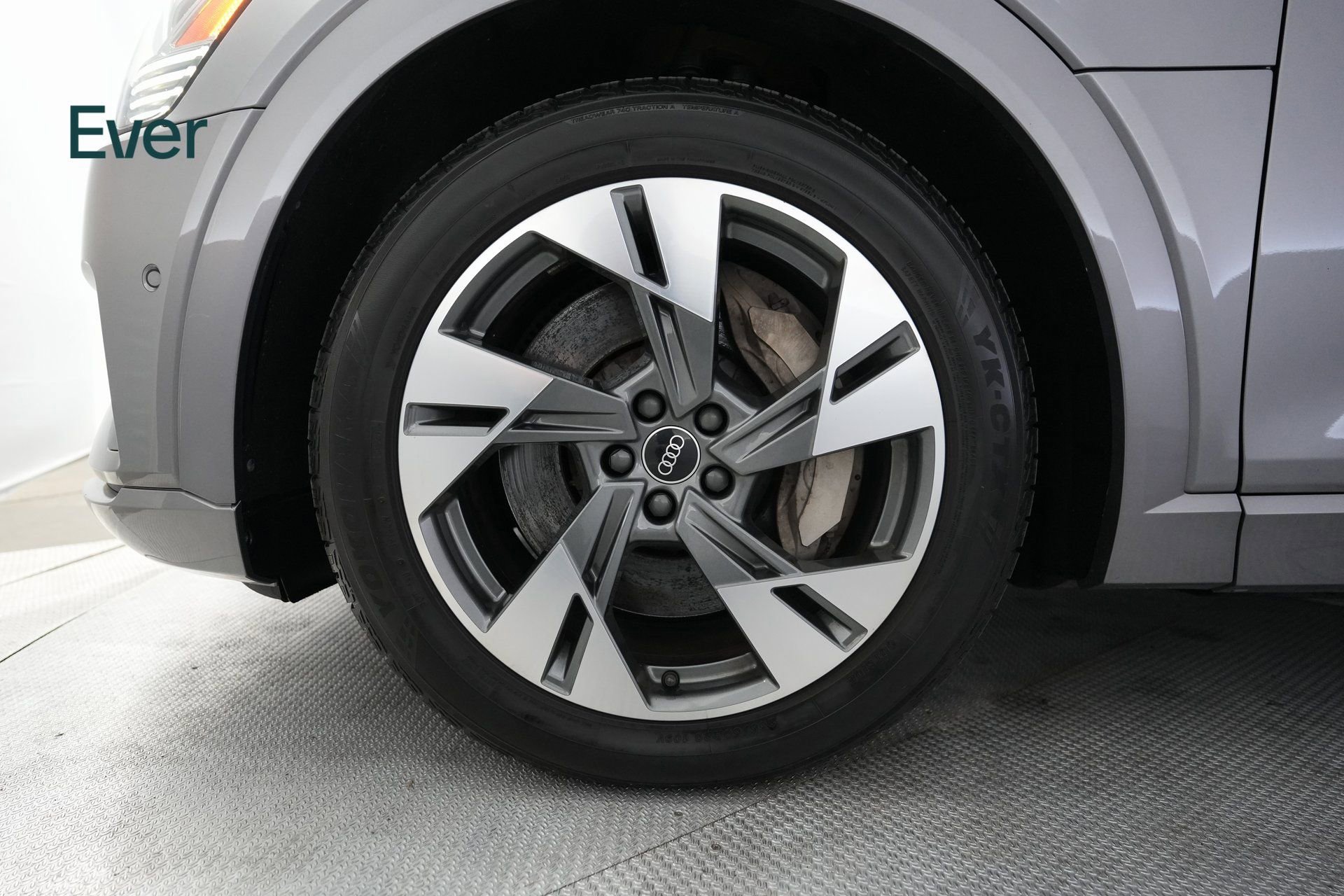 Used 2021 Audi e-tron Prestige w/ Prestige Package image 20