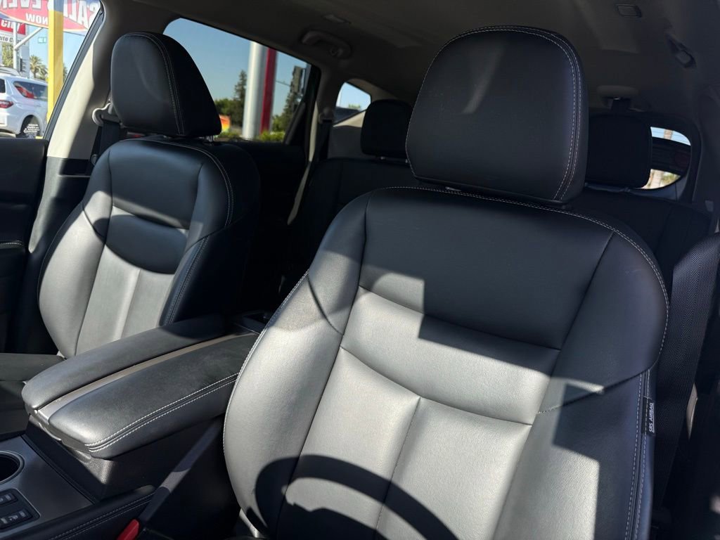 Certified 2024 Nissan Murano SV w/ SV Midnight Edition Package image 16