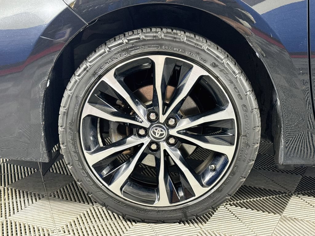 Used 2017 Toyota Corolla SE w/ Carpet Mat Package (TMS) FWD image 29