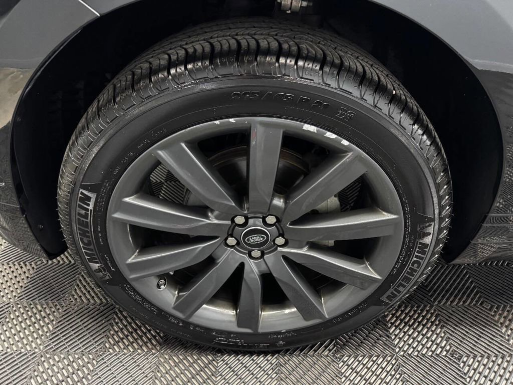 Used 2018 Land Rover Range Rover Velar R-Dynamic HSE AWD/4WD image 21