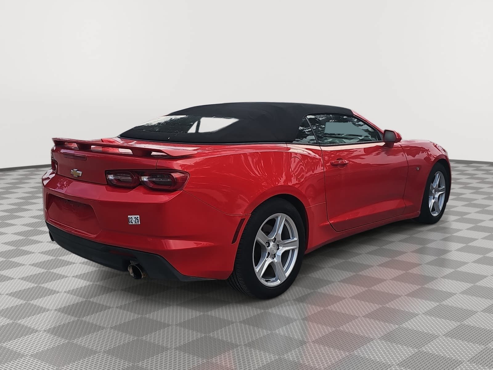Used 2020 Chevrolet Camaro LT RWD image 8
