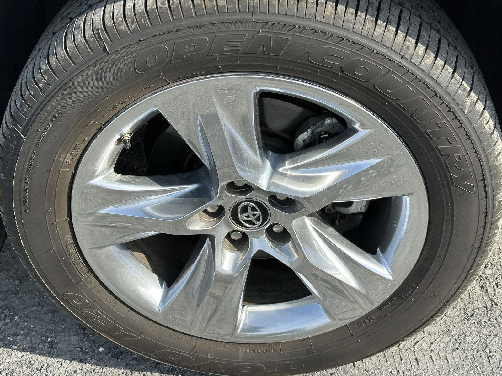 Used 2018 Toyota Highlander Limited image 10