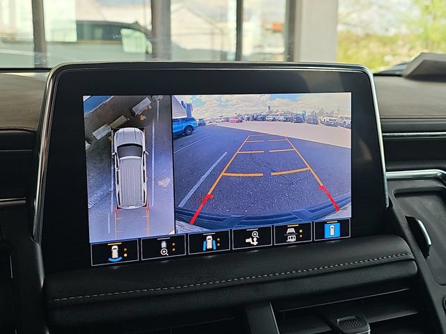 Used 2021 GMC Yukon XL AT4 w/ AT4 Premium Plus Package AWD/4WD image 14
