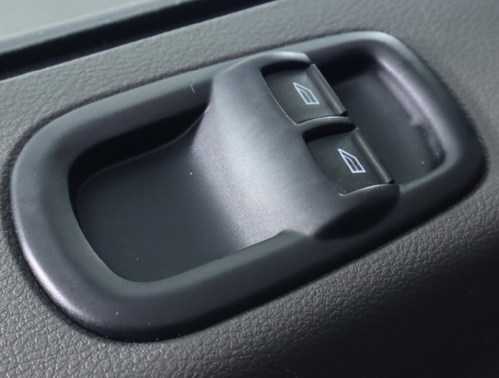 Used 2024 Ford Transit 350 XLT image 25