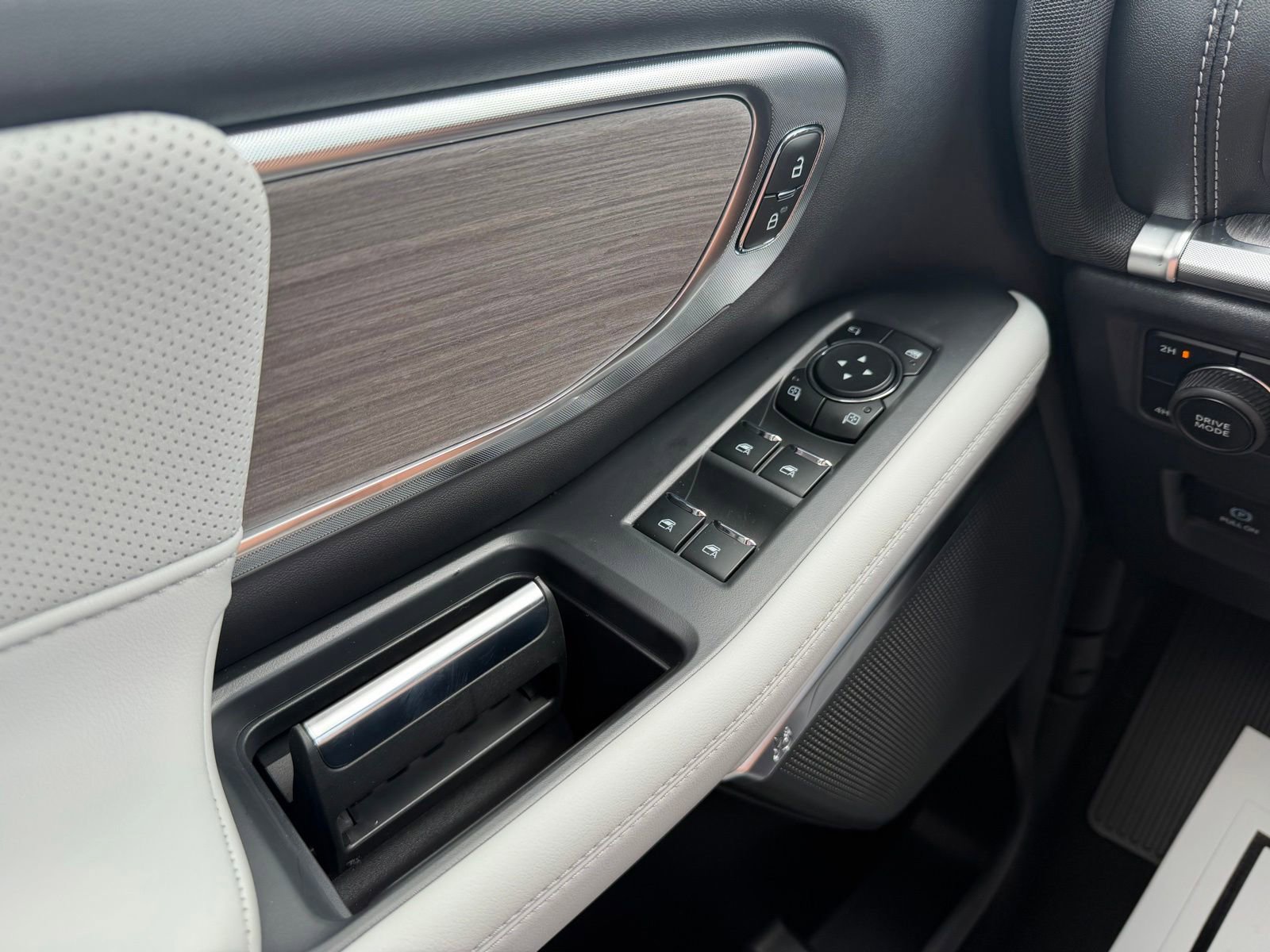 New 2026 Ford Expedition Platinum AWD/4WD image 23