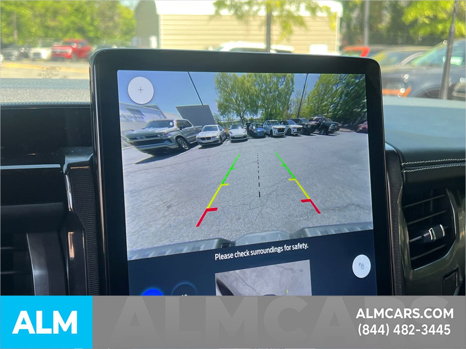 Used 2024 Ford F150 Lightning Platinum AWD/4WD image 33