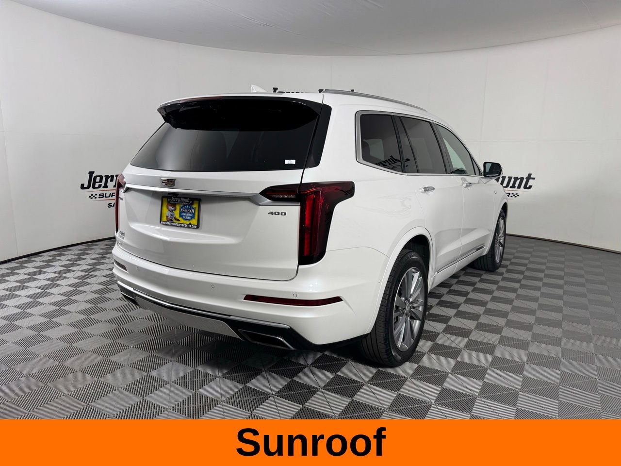 Used 2024 Cadillac XT6 Premium Luxury w/ Technology Package image 7