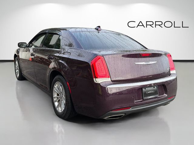 Used 2021 Chrysler 300 Touring RWD image 5