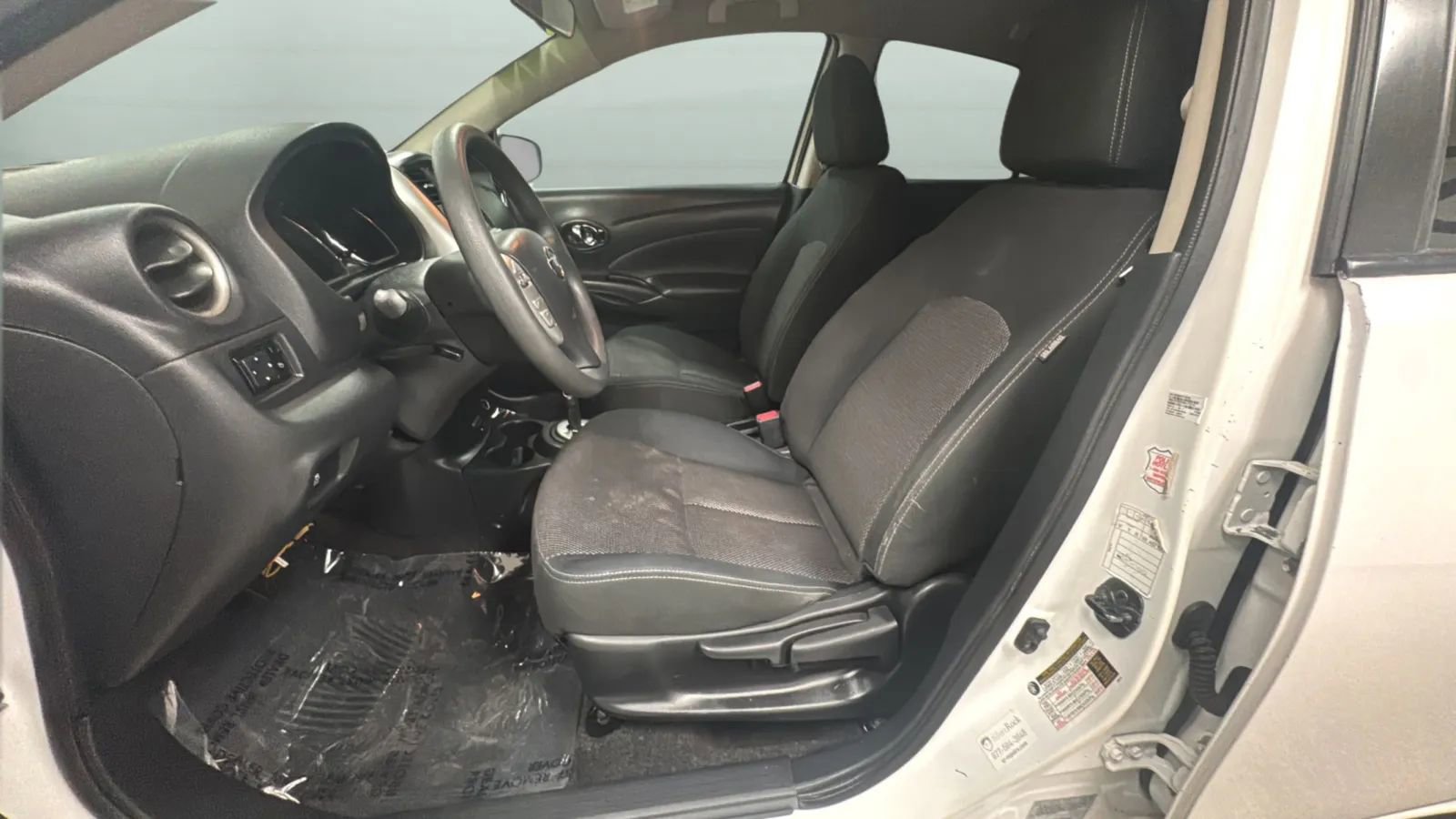 Used 2017 Nissan Versa SV FWD image 7