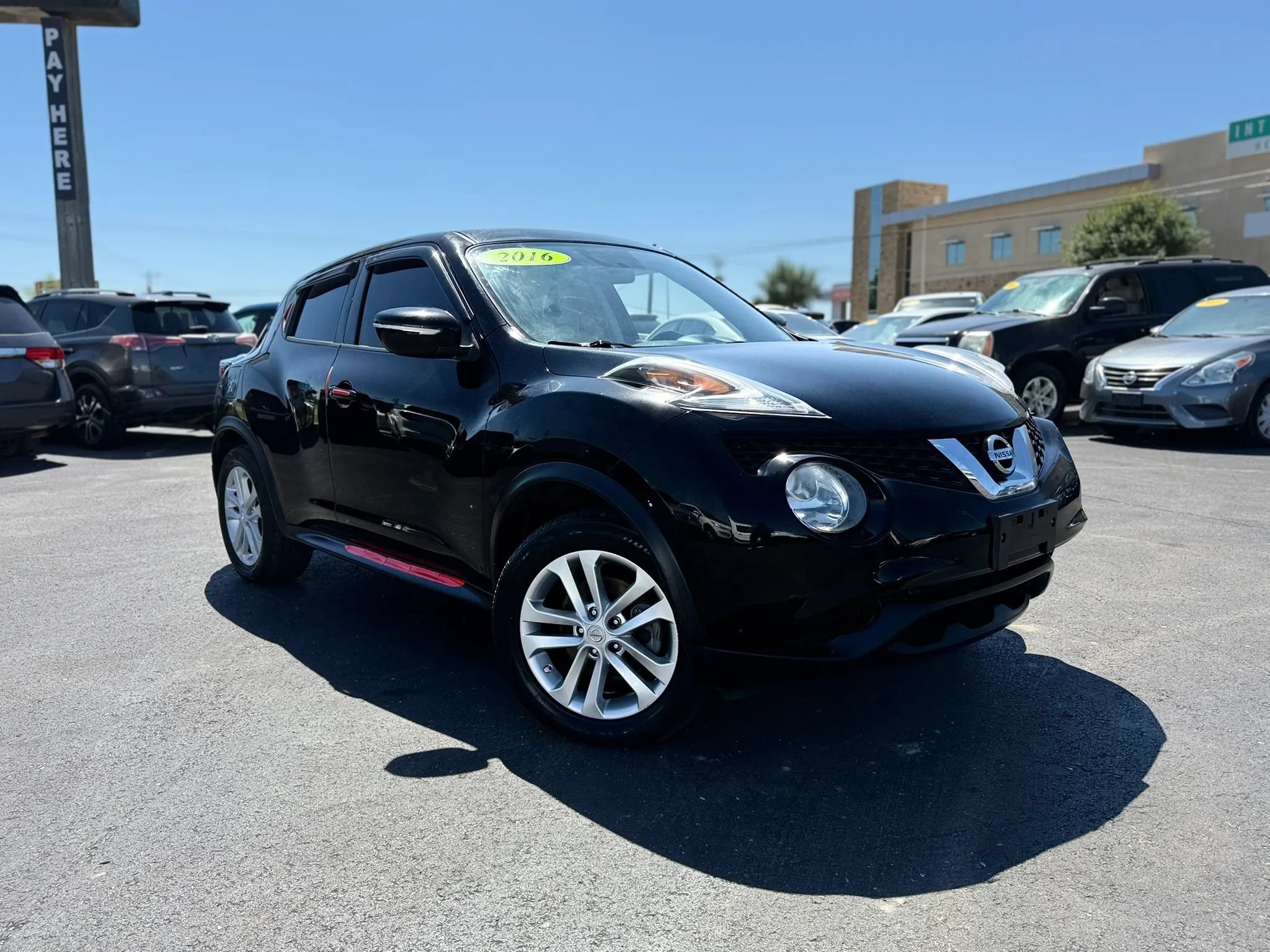 Used 2016 Nissan Juke S AWD/4WD image 2