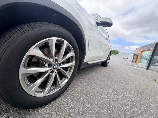 Used 2019 BMW X3 xDrive30i w/ Driving Assistance Package AWD/4WD image 14
