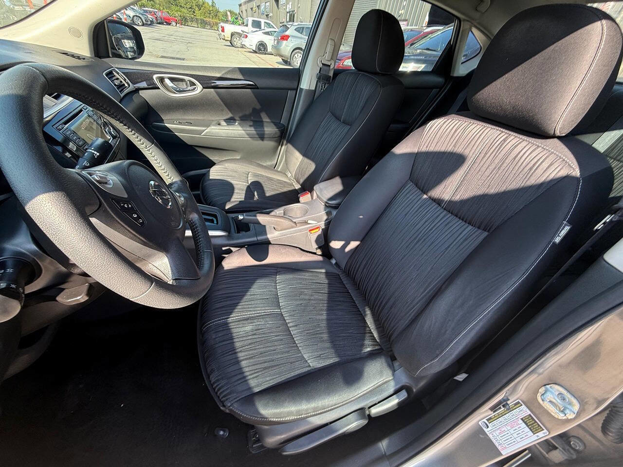 Used 2016 Nissan Sentra SV image 36