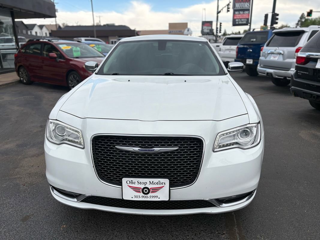 Used 2016 Chrysler 300 C AWD/4WD image 4