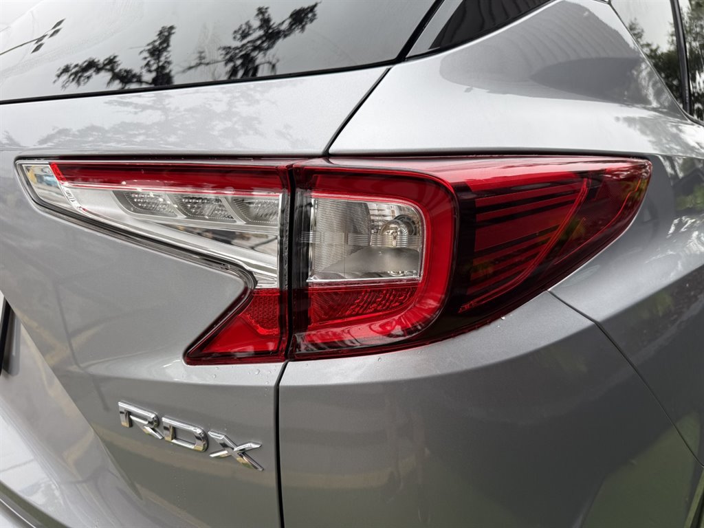 Used 2020 Acura RDX w/ Technology Package FWD image 12