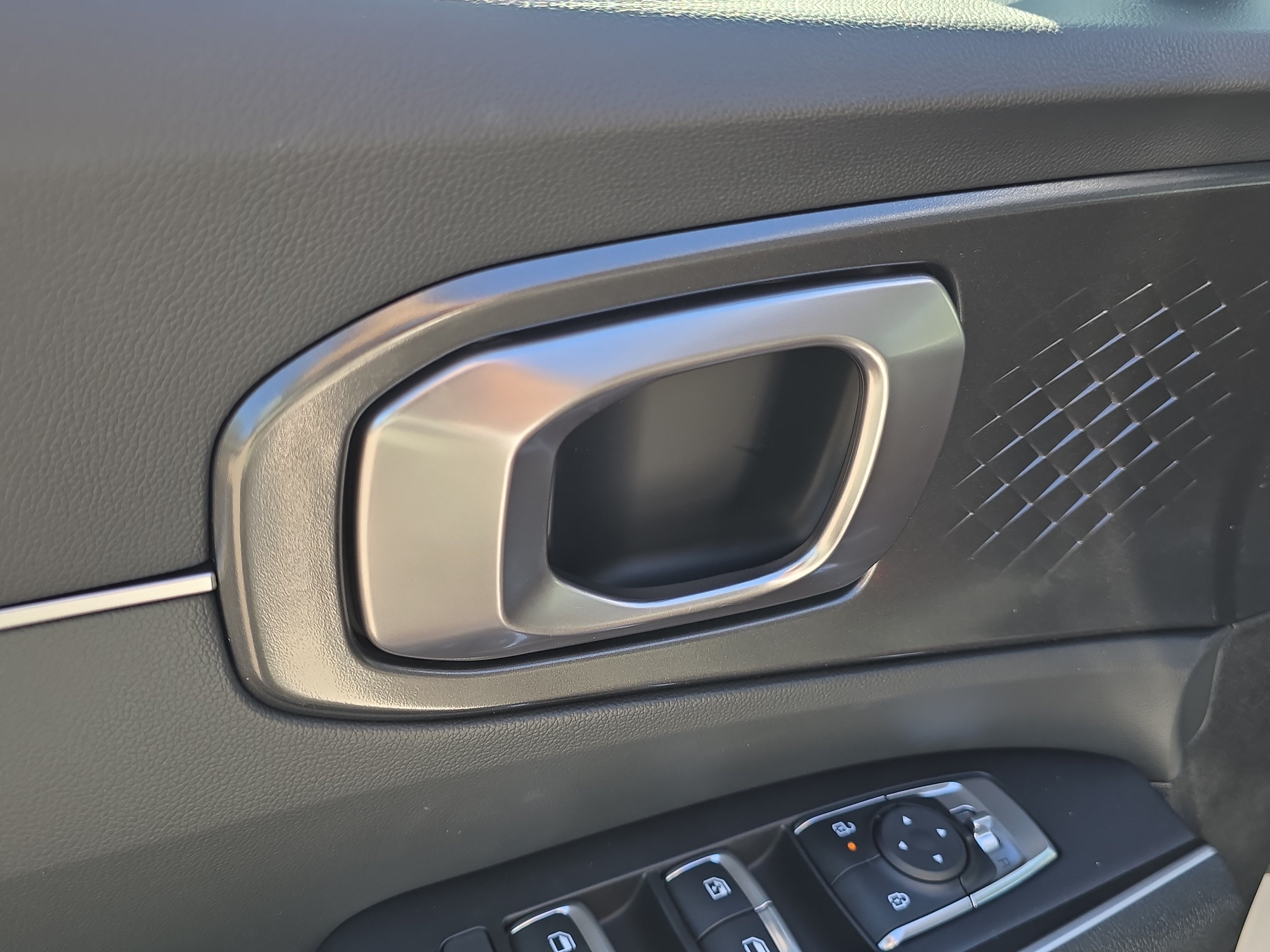 New 2026 Kia Sorento LX FWD image 17