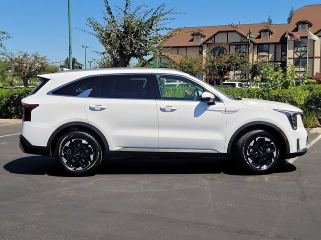 New 2026 Kia Sorento S FWD image 3