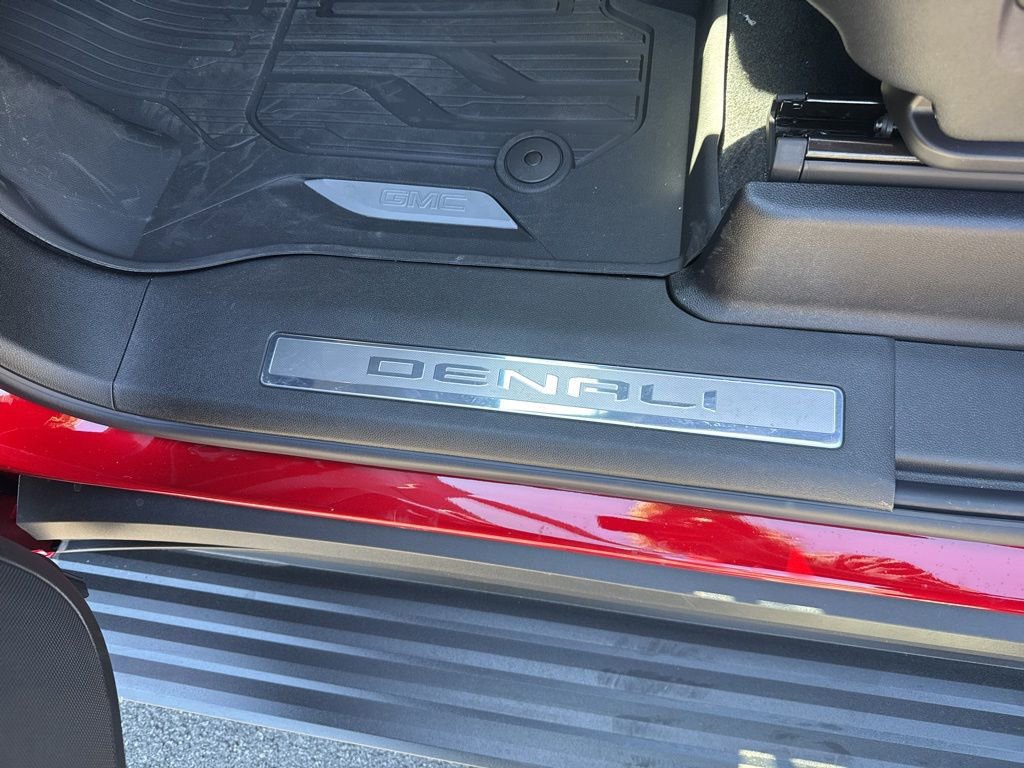 New 2025 GMC Yukon XL Denali w/ Denali Reserve Package image 77