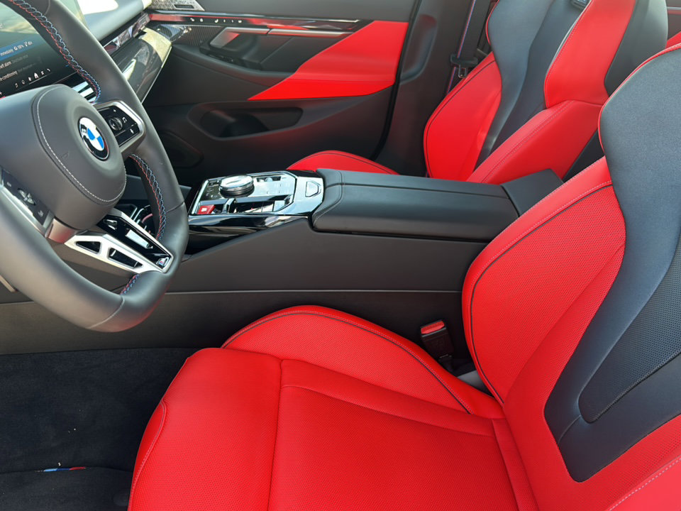 Used 2026 BMW M5 w/ Carbon Package AWD/4WD image 13