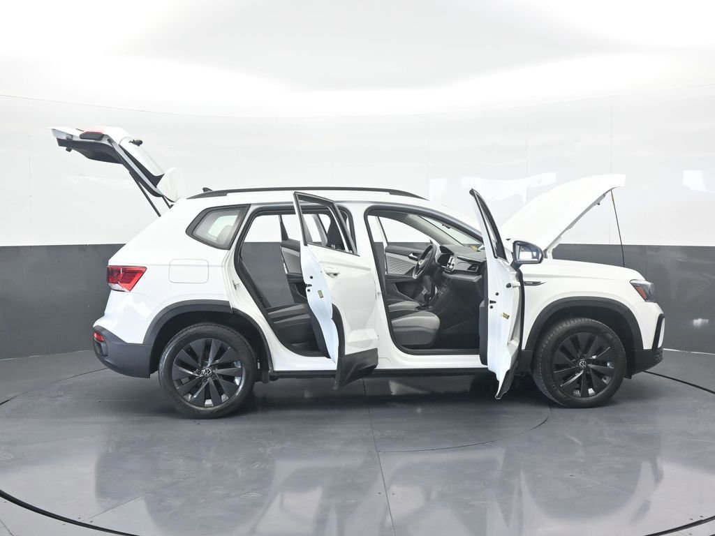 Used 2022 Volkswagen Taos S image 65