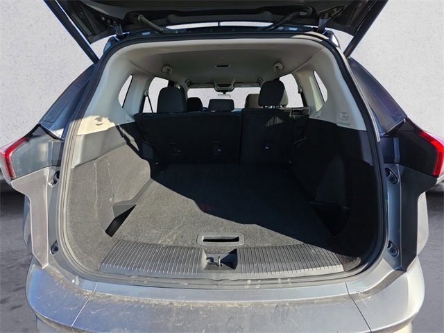 Used 2024 Nissan Rogue SV image 16